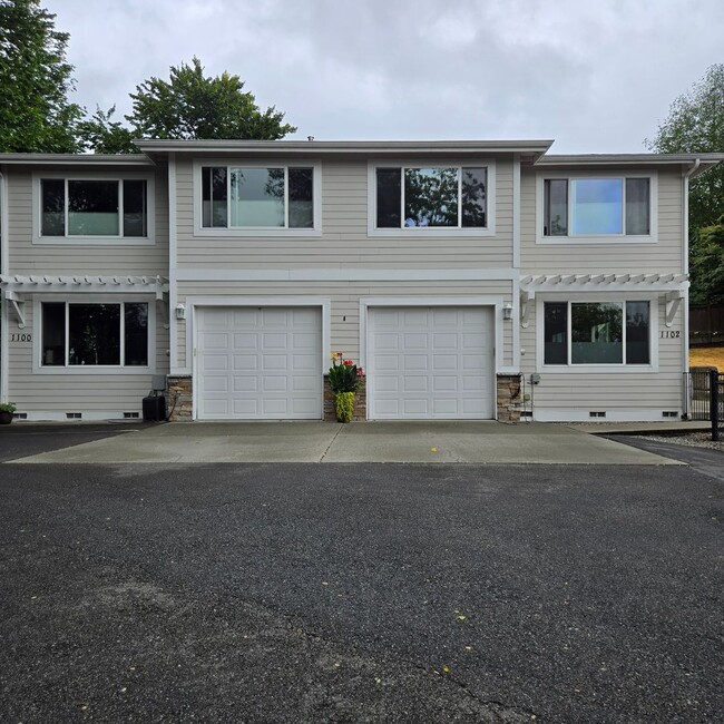 property at 1102 Kirkland Ave