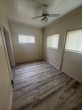 628 E Elk Ave, Unit 101 in Glendale, CA - Building Photo - Building Photo