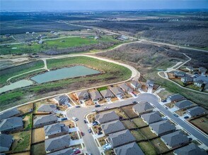 15401 Summer Ray Dr in Austin, TX - Building Photo - Building Photo