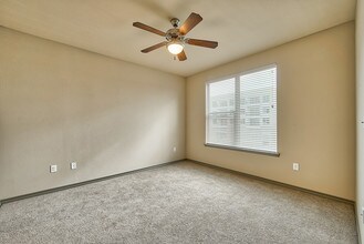 Village at Palm Center in Houston, TX - Building Photo - Building Photo