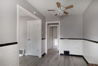 3447 Saint Mark Ln in St. Ann, MO - Foto de edificio - Building Photo