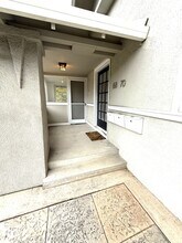 68-70 Hawthorne Way in San Jose, CA - Building Photo - Building Photo