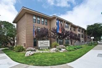 SeaPointe in Pacifica, CA - Foto de edificio - Building Photo