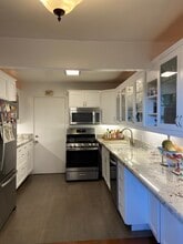 612 Alta Vista Dr in Glendale, CA - Building Photo - Building Photo