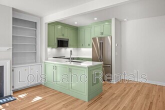 12 Elliott St in Charleston, SC - Building Photo - Building Photo