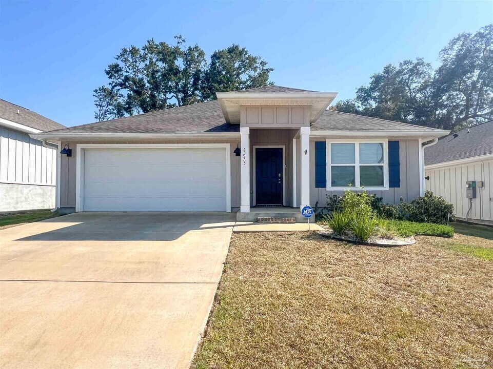 8673 Pathstone Blvd in Pensacola, FL - Building Photo