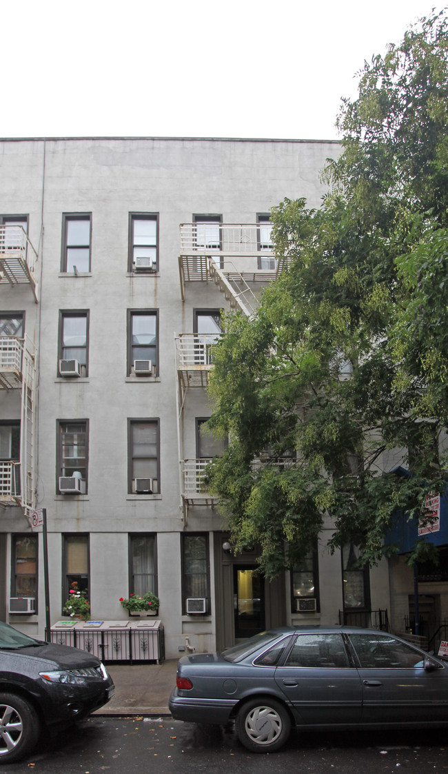 321 East 78th Street in New York, NY - Building Photo - Building Photo