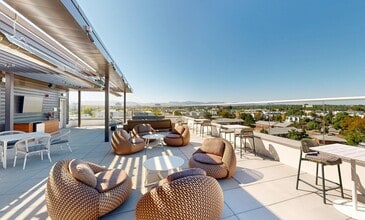 Cirrus in Denver, CO - Foto de edificio - Building Photo