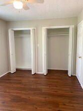 5303 St Georges Green in Austin, TX - Building Photo - Building Photo