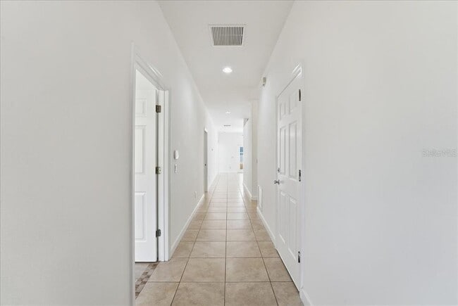 954 E Broadway St in Oviedo, FL - Building Photo - Building Photo