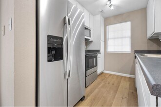 1502 Cornerstone Ct in Marion, IL - Foto de edificio - Building Photo