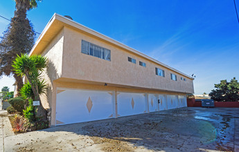 2105 Blossom Ln in Redondo Beach, CA - Building Photo - Other