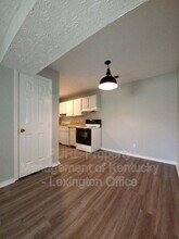 352 Redding Rd in Lexington, KY - Building Photo - Building Photo