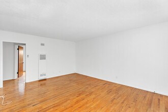 1129 Lincoln Blvd in Santa Monica, CA - Foto de edificio - Building Photo