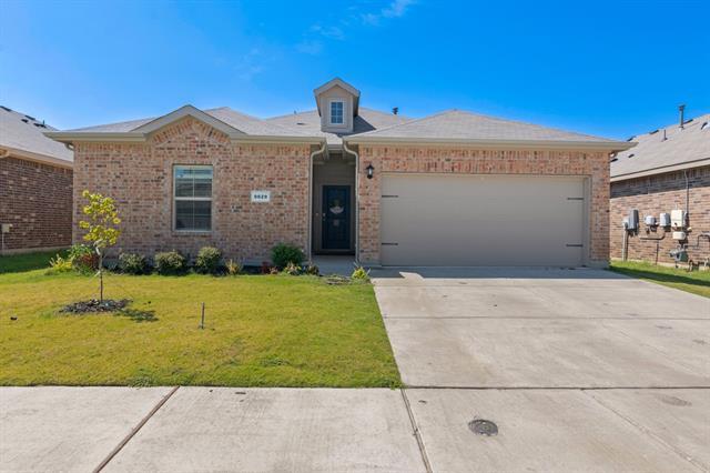 9629 Calhoun Falls Dr in Fort Worth, TX - Foto de edificio
