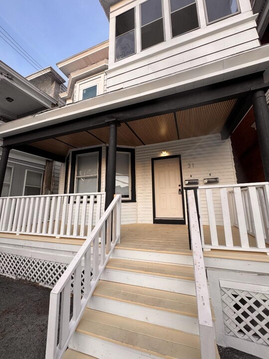 31 Bertha St in Albany, NY - Building Photo