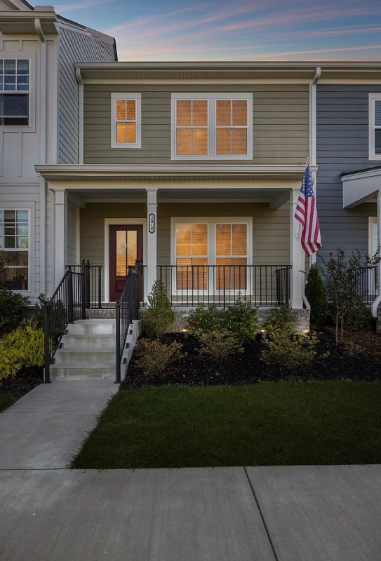 property at 2018 Cavell Ln