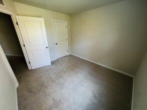 315 Locust Run Dr in York, PA - Building Photo - Building Photo