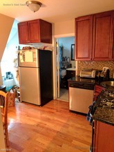 50 Shepard St-Unit -# 5 in Boston, MA - Foto de edificio - Building Photo