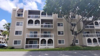 7705 Camino Real in Coral Gables, FL - Building Photo