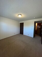 2481 Cherry Ave NE in Salem, OR - Building Photo - Building Photo