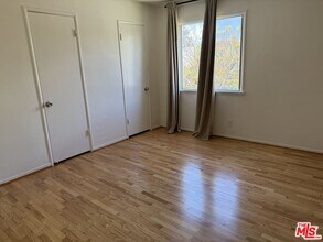1470 S Sherbourne Dr in Los Angeles, CA - Building Photo - Building Photo