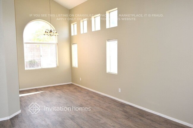 9129 Valley of Fire Ave in Las Vegas, NV - Building Photo - Building Photo