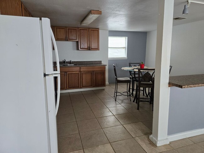 3718 Franklin Ave in New Orleans, LA - Foto de edificio - Building Photo