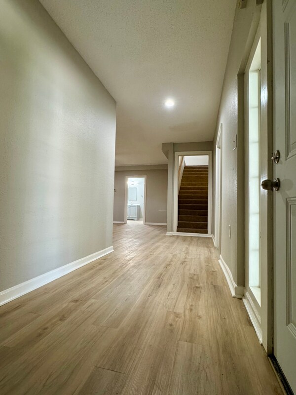 804 Pearl St in Baytown, TX - Building Photo - Building Photo