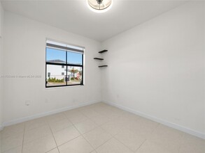 14848 SW 183rd Terrace in Miami, FL - Building Photo - Building Photo