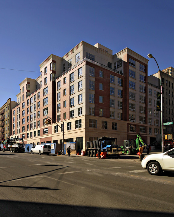 Hudson 192 in New York, NY - Building Photo