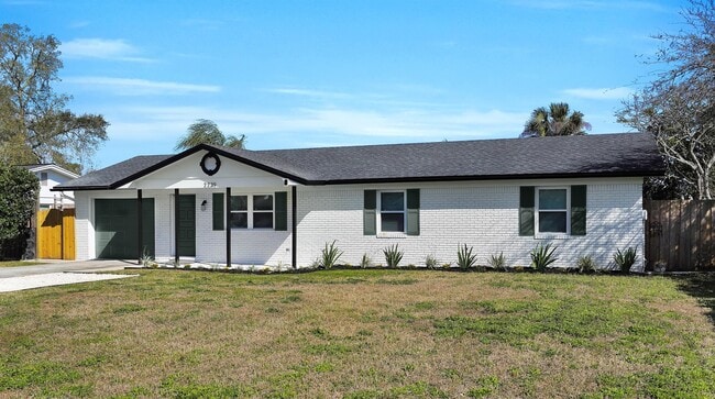2239 S Beach Pkwy in Jacksonville, FL - Building Photo - Building Photo
