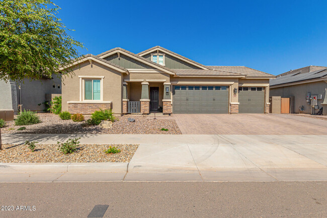 16088 W Saguaro Park Ln in Surprise, AZ - Building Photo - Building Photo