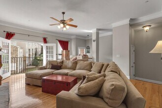 1283 Creekside Pl SE in Smyrna, GA - Building Photo - Building Photo