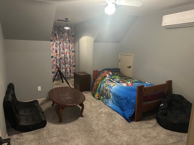 2140 Old Highway 50 in Ottawa, KS - Building Photo - Building Photo