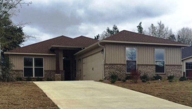 property at 125 Lillian Wy