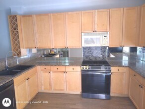 2367 E 70th Pl in Chicago, IL - Building Photo - Building Photo