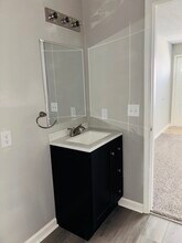 709 SW Ward Rd, Unit A in Lee's Summit, MO - Foto de edificio - Building Photo