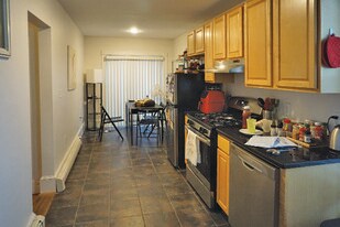 2 Greenwood Ter, Unit 2-01 in Somerville, MA - Building Photo