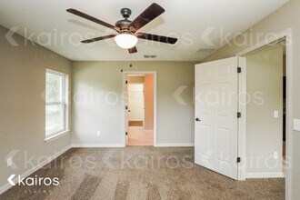 16 Malauka Radial Cir in Ocklawaha, FL - Building Photo - Building Photo