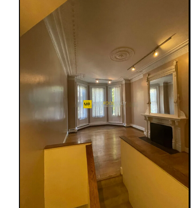 275 Beacon St, Unit 1A in Boston, MA - Building Photo