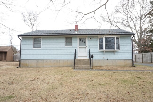 property at 21 Heritage Cir