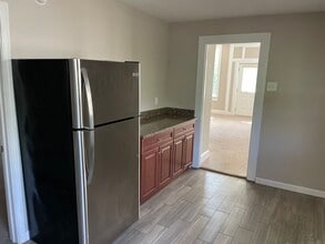 222 N Cherry St in Wallingford, CT - Building Photo - Building Photo