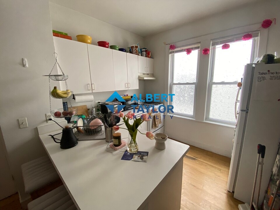 530 Cambridge St, Unit 2 in Boston, MA - Building Photo