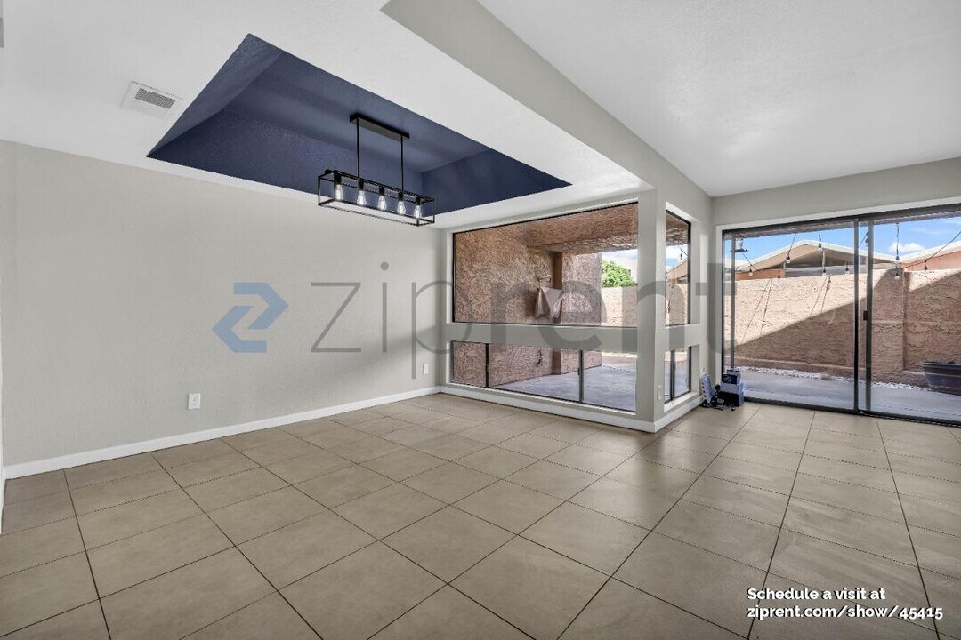 3030 Hayden Rd in Scottsdale, AZ - Building Photo