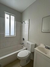 856 SW 6th St, Unit 203 in Miami, FL - Building Photo - Building Photo