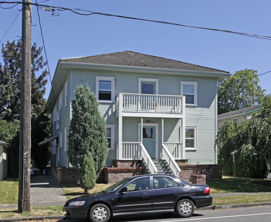 8- Plex in Portland, OR - Building Photo