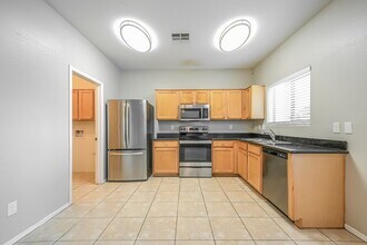 153 E Dry Creek Rd in Queen Creek, AZ - Building Photo - Building Photo