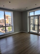 1050 W Cornelia Ave, Unit 1BD in Chicago, IL - Building Photo - Building Photo