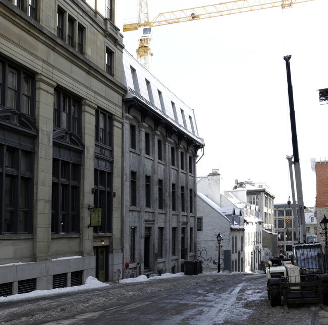 443 Saint-Vincent in Montréal, QC - Building Photo - Primary Photo